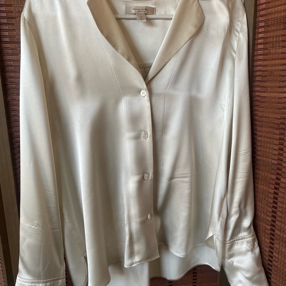 Banana Republic Bliss Silk Resort Shirt Ivory Button Down Shirt Size M